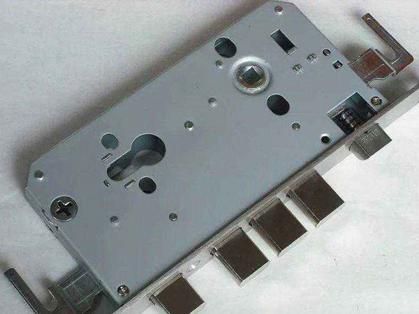 咸丰24小时上门开锁公司